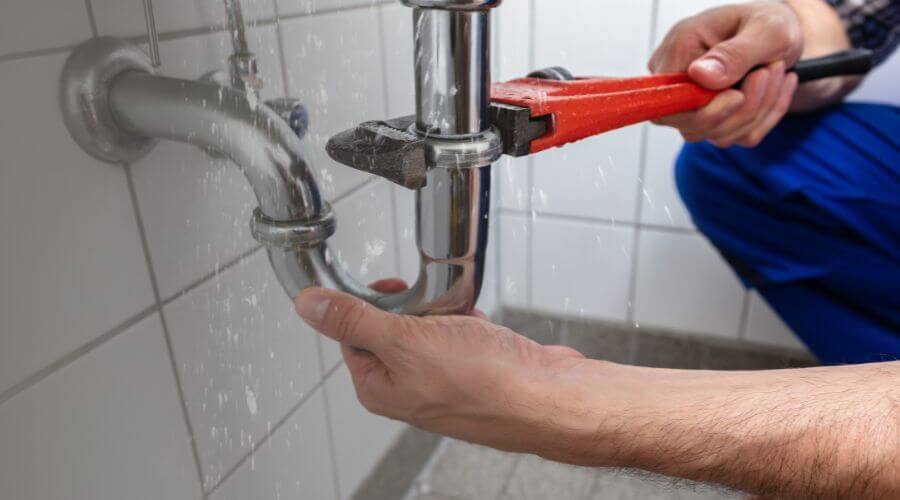 Expert burst pipe repair services in Philipp, MS